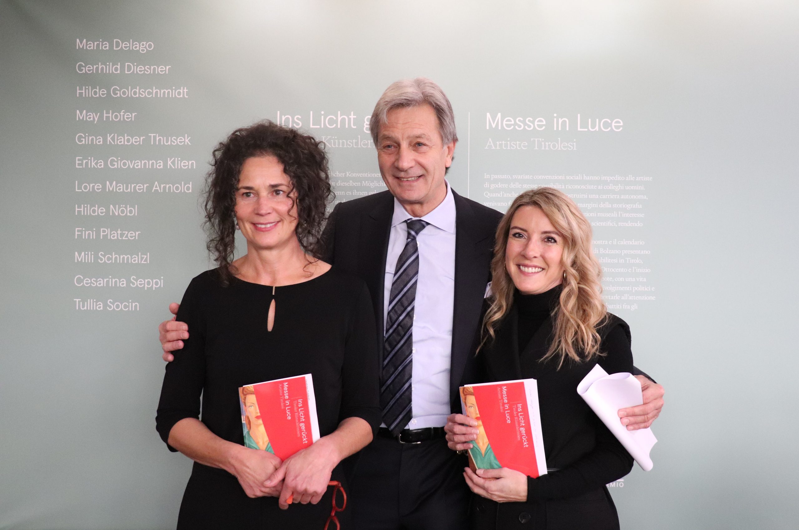 Links Silvia Höller, rechts Lisa Trockner und in der Mitte Gerhard Brandstätter