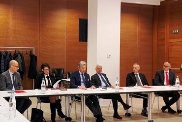 Führungsspitzen von Sparkasse und Confesercenti Alto Adige Südtirol vertiefen Zusammenarbeit