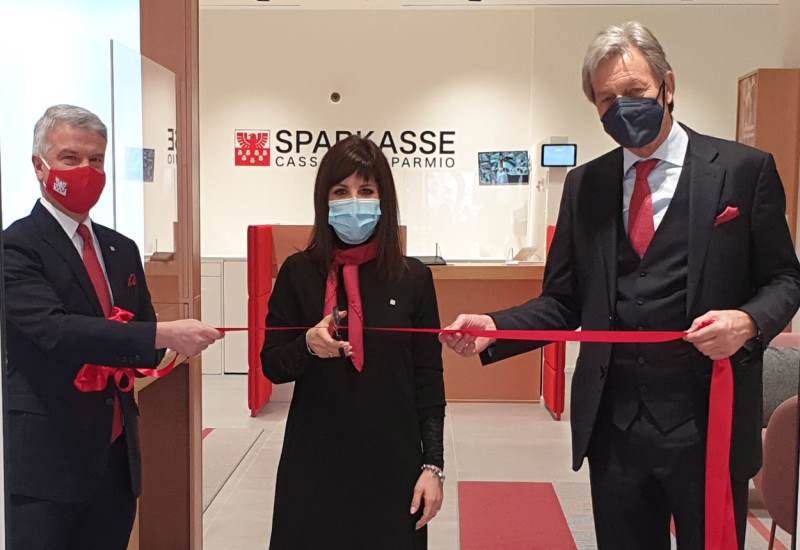 Sparkasse eröffnet innovative Filiale in Verona Süd