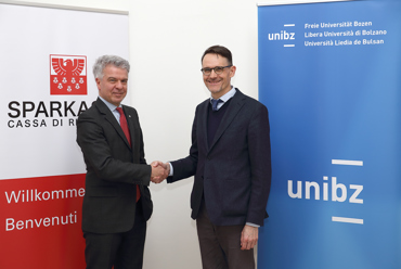 Zusammenarbeit mit der Sparkasse erneuert