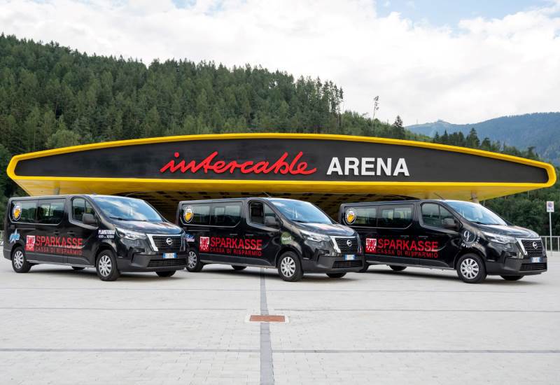 Sparkasse-Kleinbusse für ASV HC Pustertal Junior