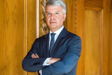 Die Südtiroler Sparkasse tritt ein Portfolio an notleidenden Krediten über einen Nominalwert von 320 Millionen Euro ab
