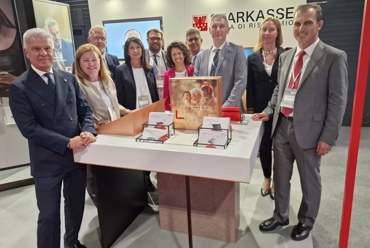 Kongress von Confindustria Trient: Sparkasse zeigt Flagge