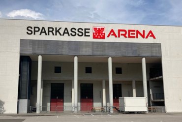 „Palaonda-Eiswelle“ wird „Sparkasse Arena”