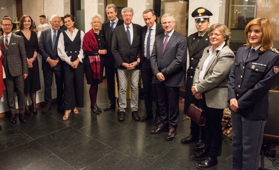 Traditionelle Kunstausstellung eröffnet