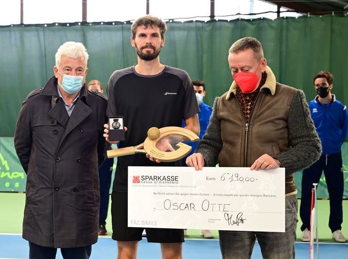 Oscar Otte gewinnt das Sparkasse Challenger Val Gardena Südtirol