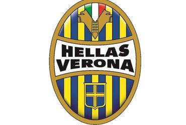 Sparkasse ist die offizielle Bank des Sommercamps des Hellas Verona