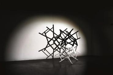 Kunstausstellung der Sparkasse zu Licht und Schatten im Waaghaus in Bozen eröffnet