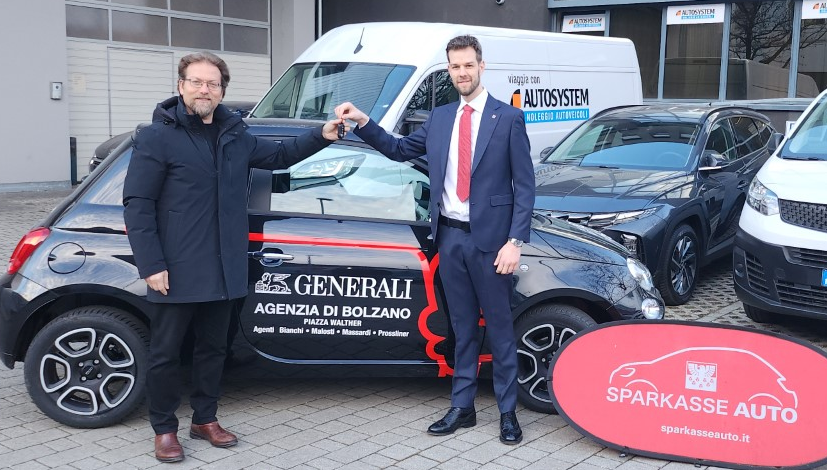 Umweltfreundlich: ein Hybridauto in Langzeitmiete