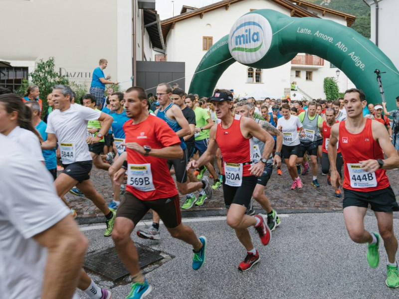 Fit for Business: Sparkasse im Spitzenfeld beim Südtiroler Firmenlauf