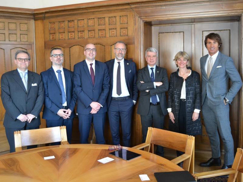 Neues Abkommen im Bereich Bancassurance zwischen Sparkasse und AXA-Gruppe