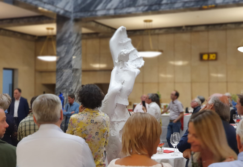 Ausstellung „Anmut - Die Frau und das Heilige: Skulpturen von Paul Moroder