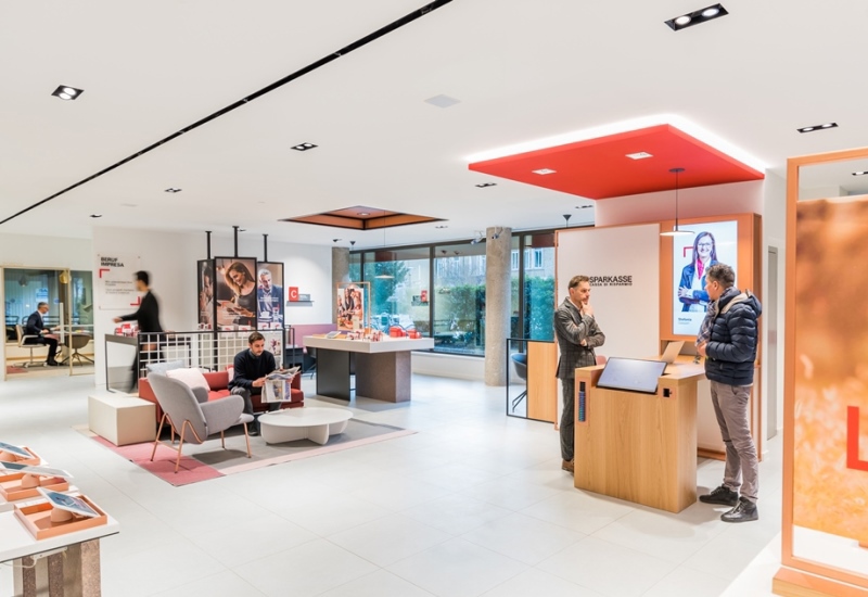 Sparkasse steigert Energieeffizienz deutlich und übertrifft Zielvorgaben: Emissionen und Energieverbrauch um 20% gesenkt
