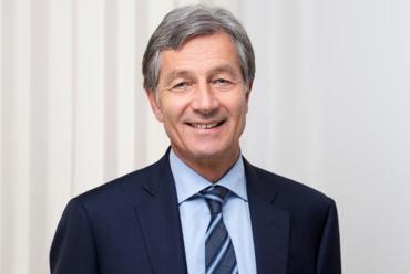 Südtiroler Sparkasse: „Wichtige Anerkennungen für Präsident Gerhard Brandstätter“