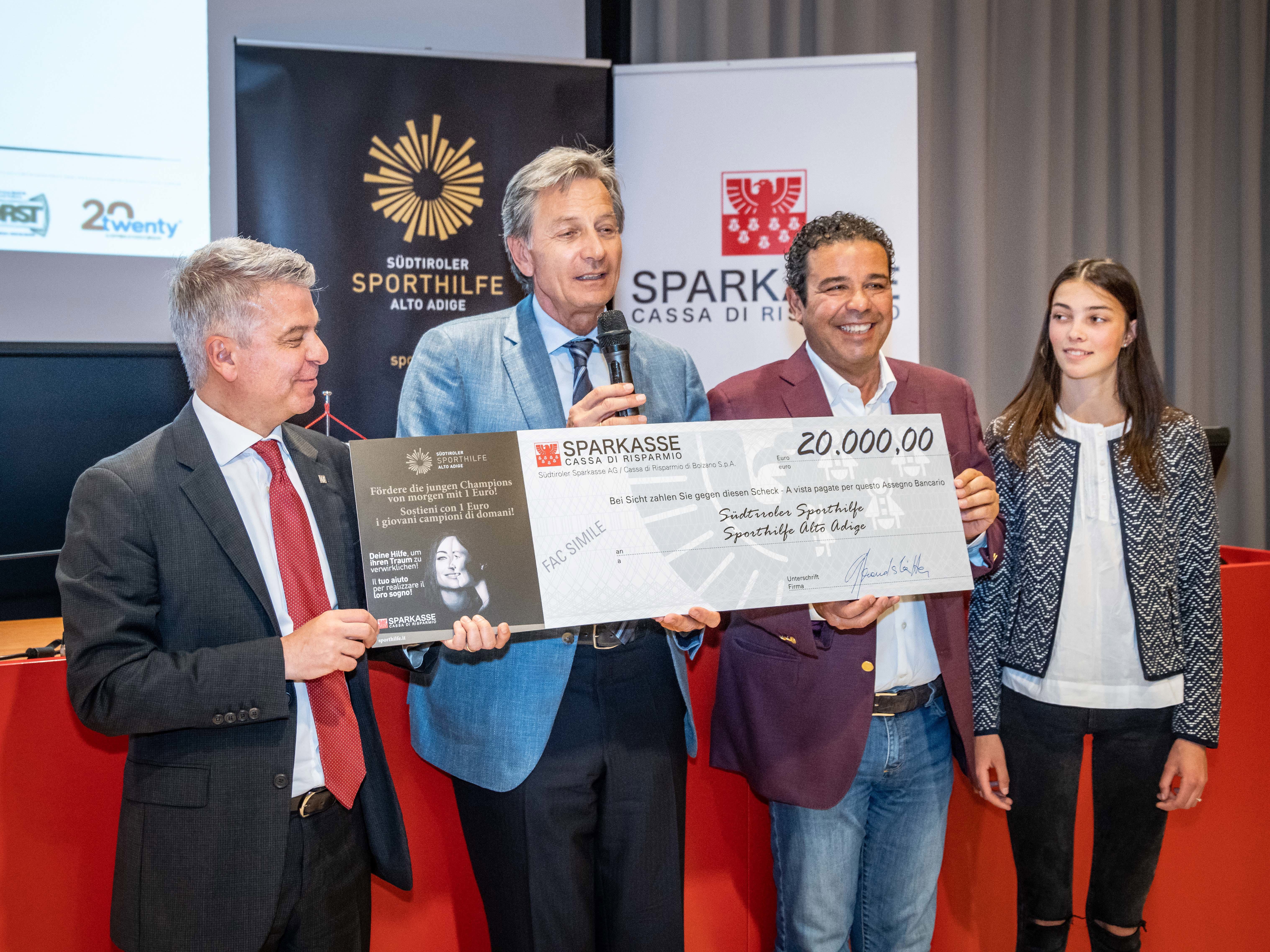20.000 € gespendet: eine konkrete Hilfe für junge Südtiroler Sporttalente