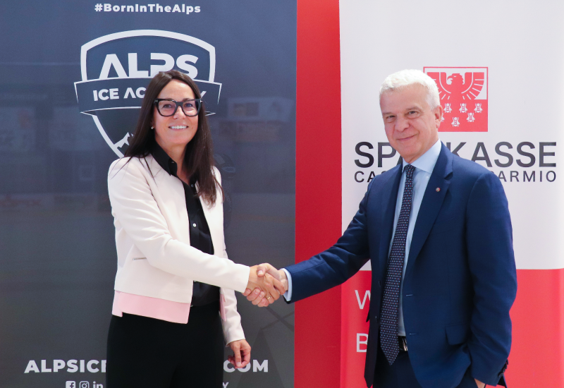 Alps Ice Academy und Sparkasse schließen wichtige Partnerschaft