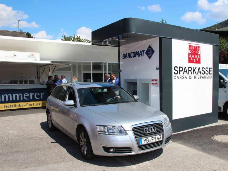 Eröffnung „Drive-up“-Schalter