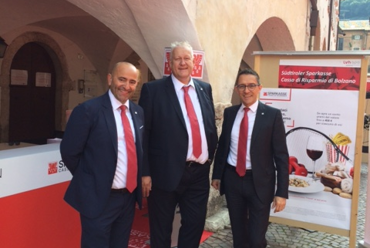Sparkasse bei Handwerkschau Unterland